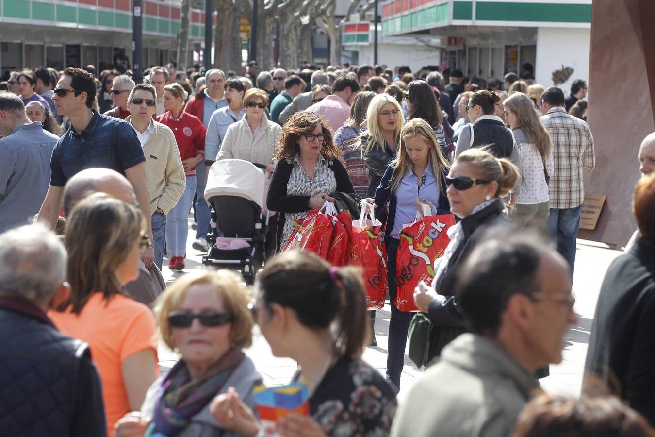 De compras en el mismo centro