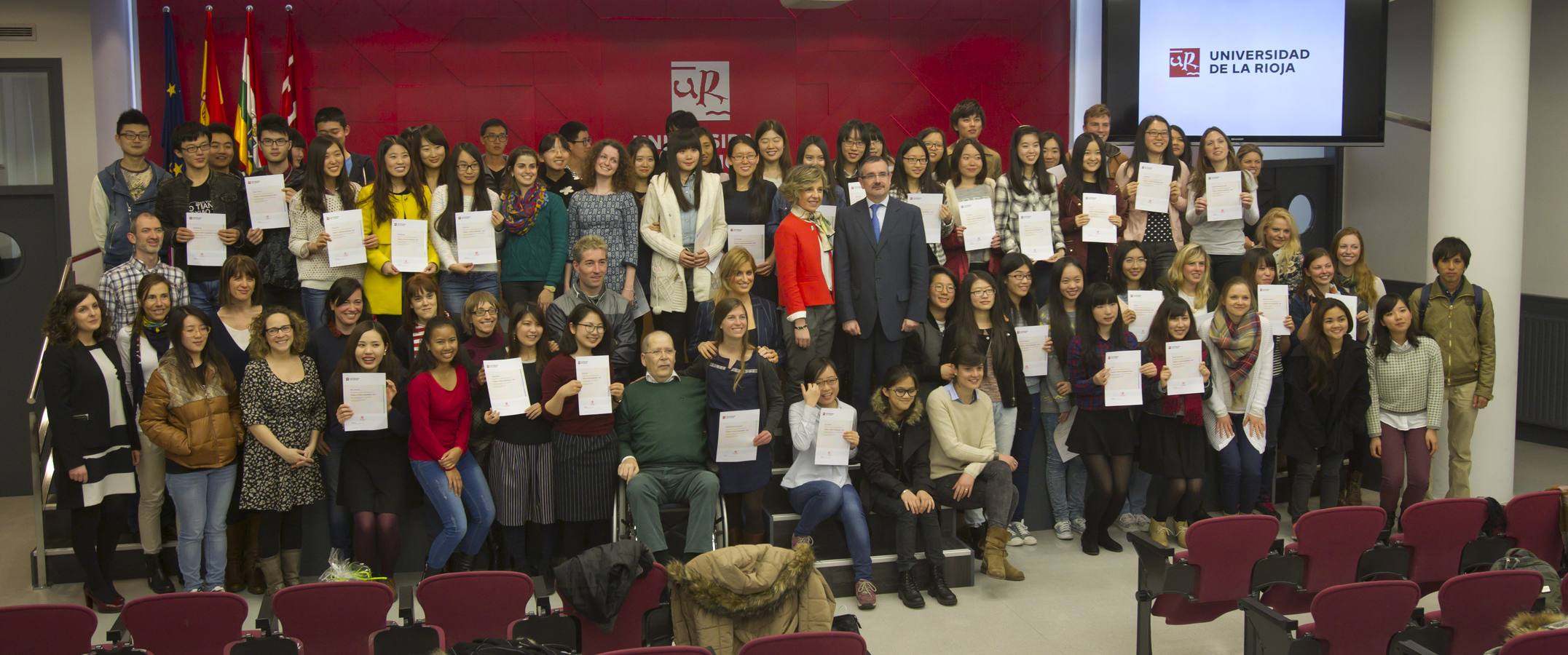 Entrega de diplomas y clausura en la UR del Curso de Lengua y Cultura Española