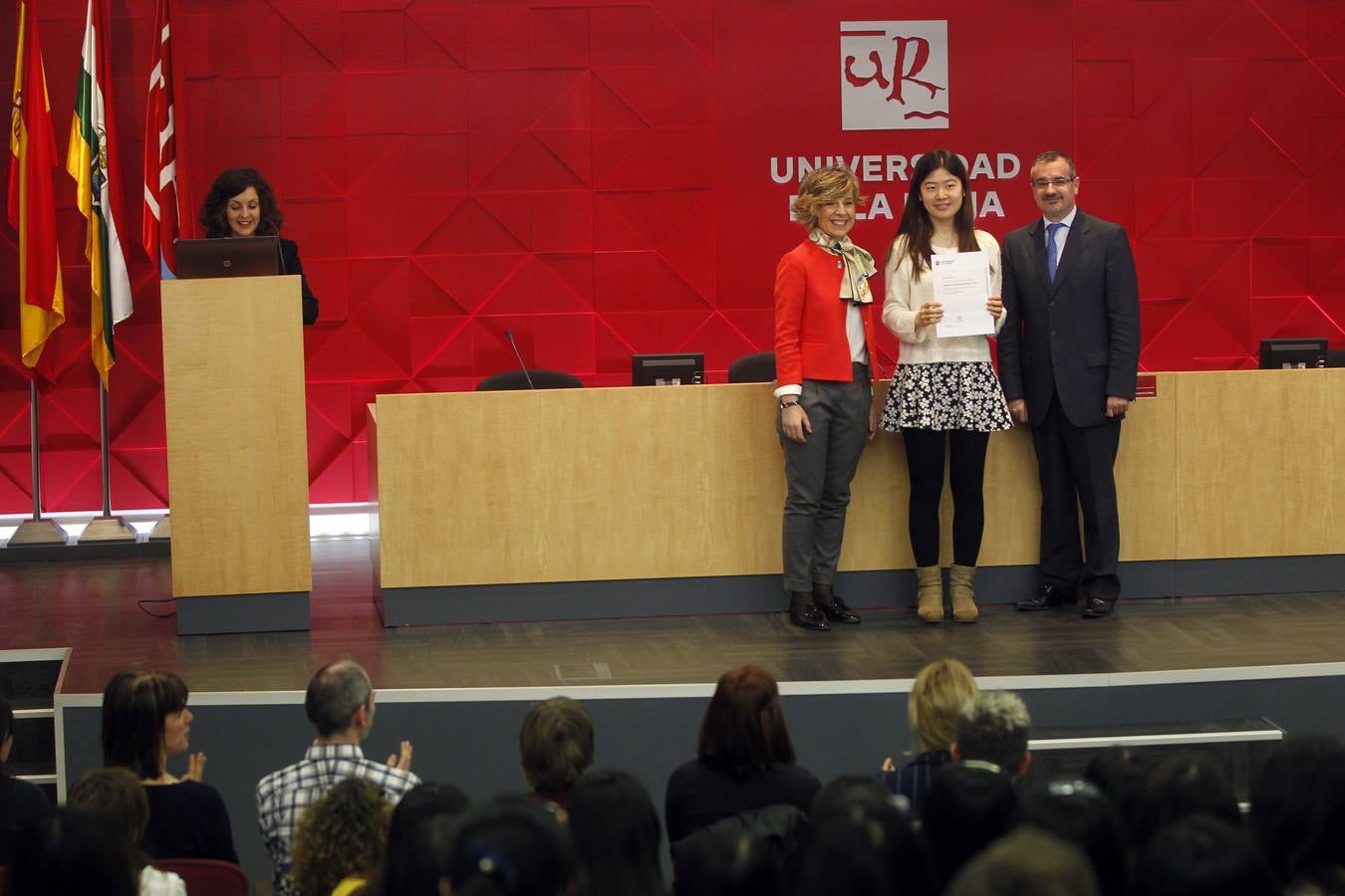 Entrega de diplomas y clausura en la UR del Curso de Lengua y Cultura Española