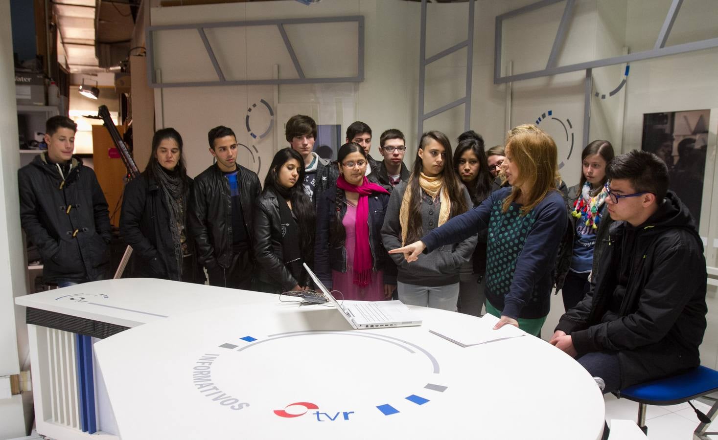 Visita de los alumnos de Jesuitas