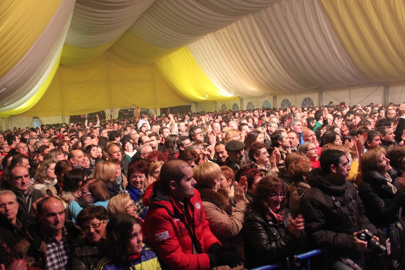 Multitudinario concierto de Celtas Cortos en Arnedo