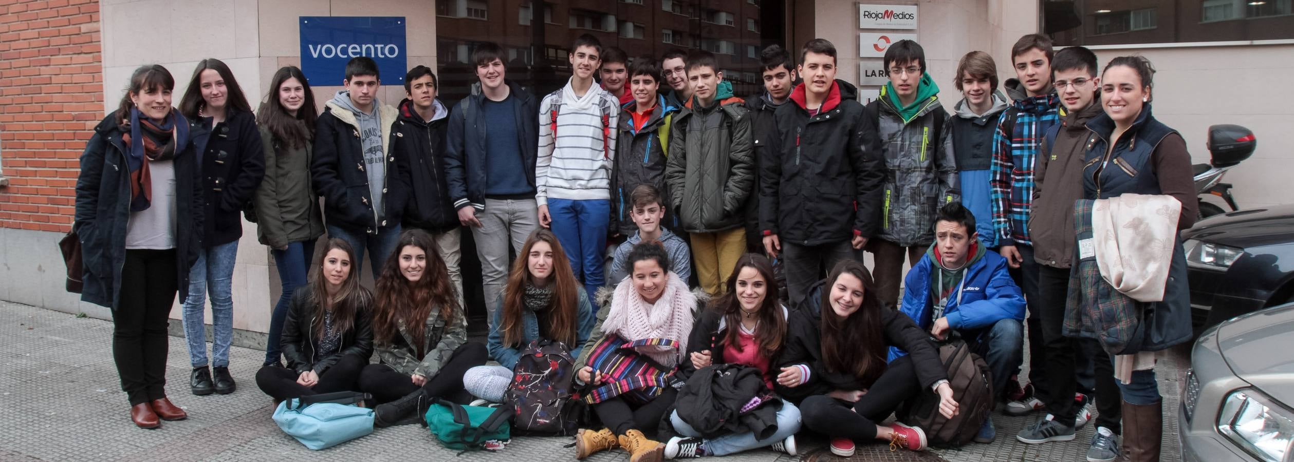 Alumnos de 3º A de la ESO del colegio Marianistas visitan la multimedia de Diario LA RIOJA