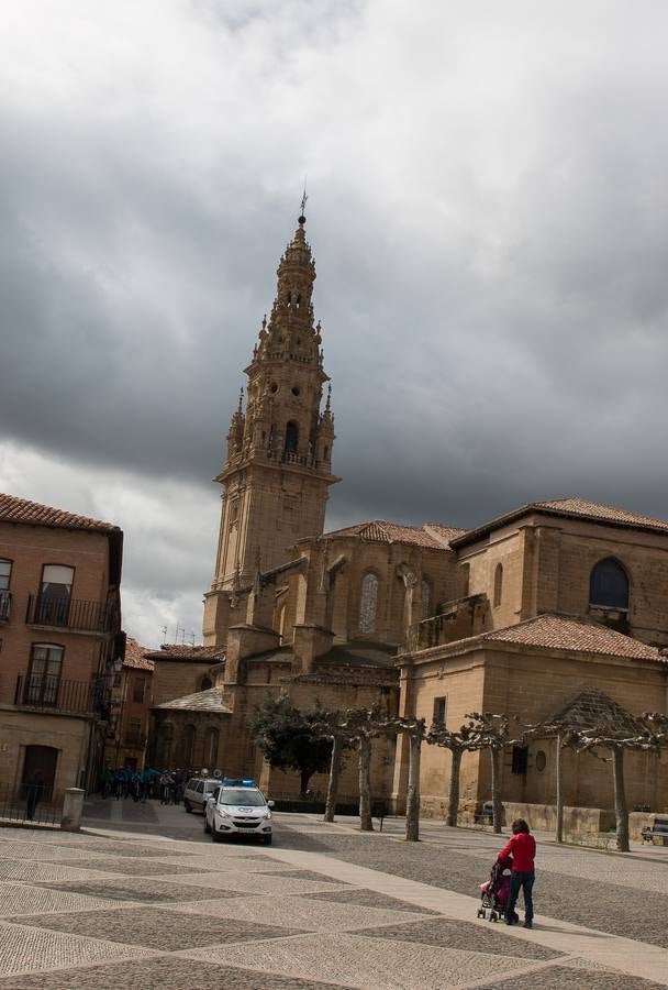 II Marcha Ciclista Solidaria, en favor de la Asociación Española contra el Cáncer en Santo Domingo de La Calzada