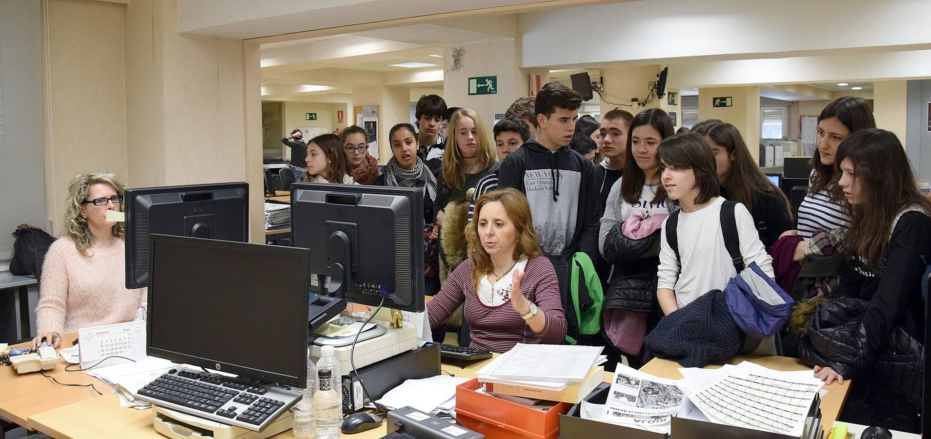 Alumnos de 1º y 2º de la ESO del Sies Rey Don García, sección Baños de Río Tobía, visitan la multimedia de Diario LA RIOJA