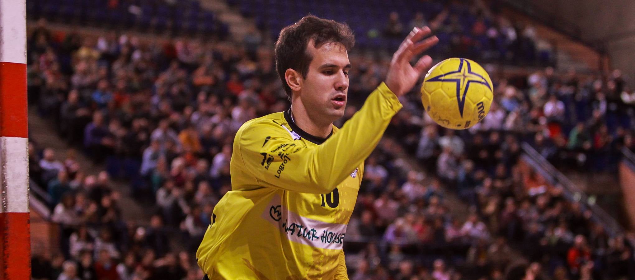 Naturhouse 38 - 26 BM Aragón