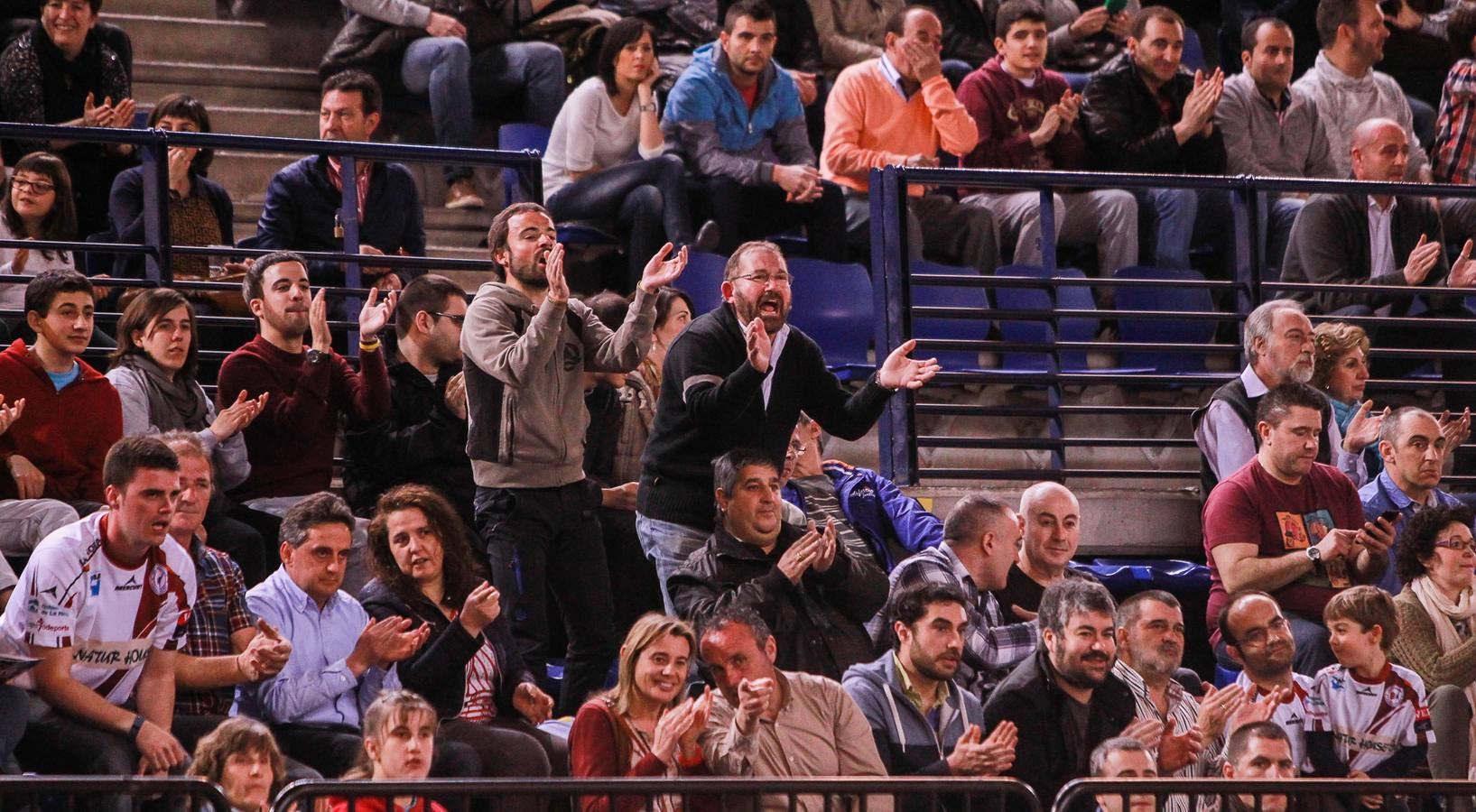 Naturhouse 38 - 26 BM Aragón