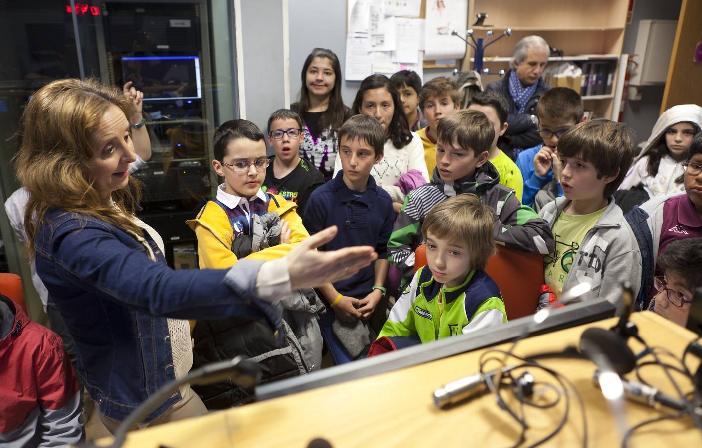 Los alumnos de 5º de primaria del Colegio Milenario de La Lengua visitan la multimedia de Diario LA RIOJA