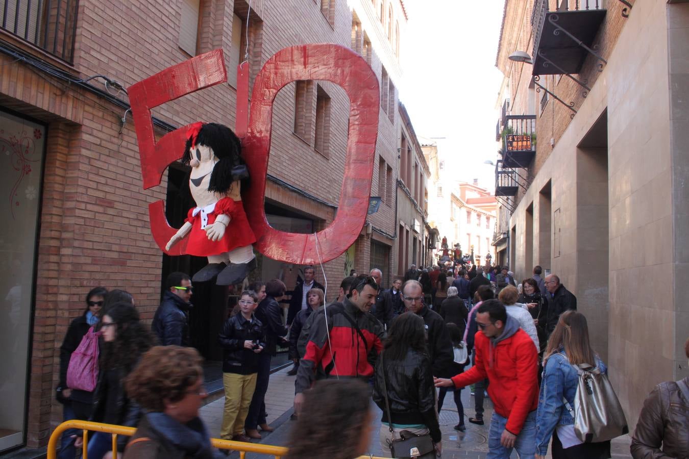 Alfaro celebra la quema de los Judas