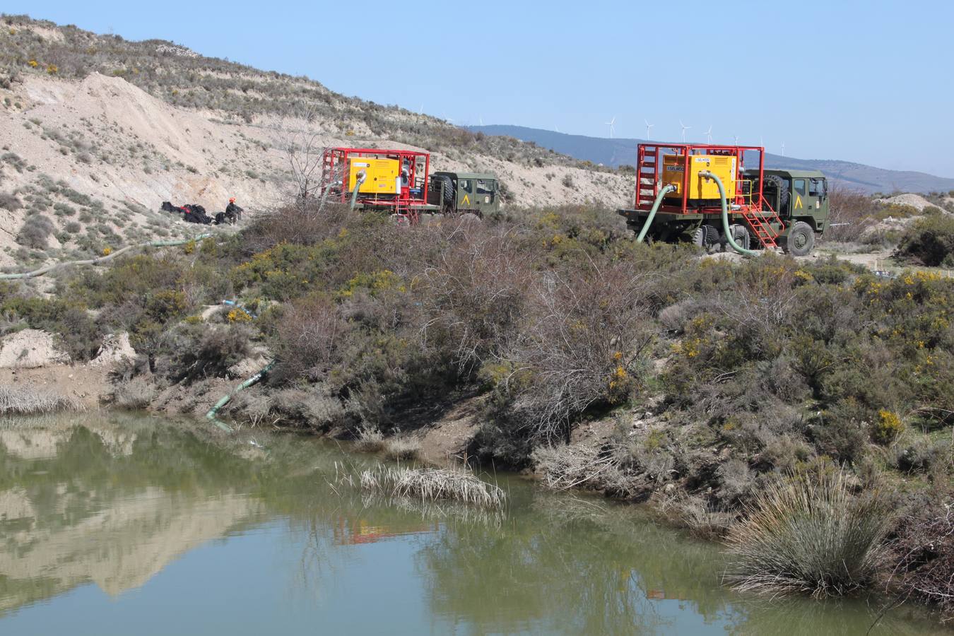 Vaciado preventivo de la balsa de Préjano por peligro de deslizamientos y desprendimientos