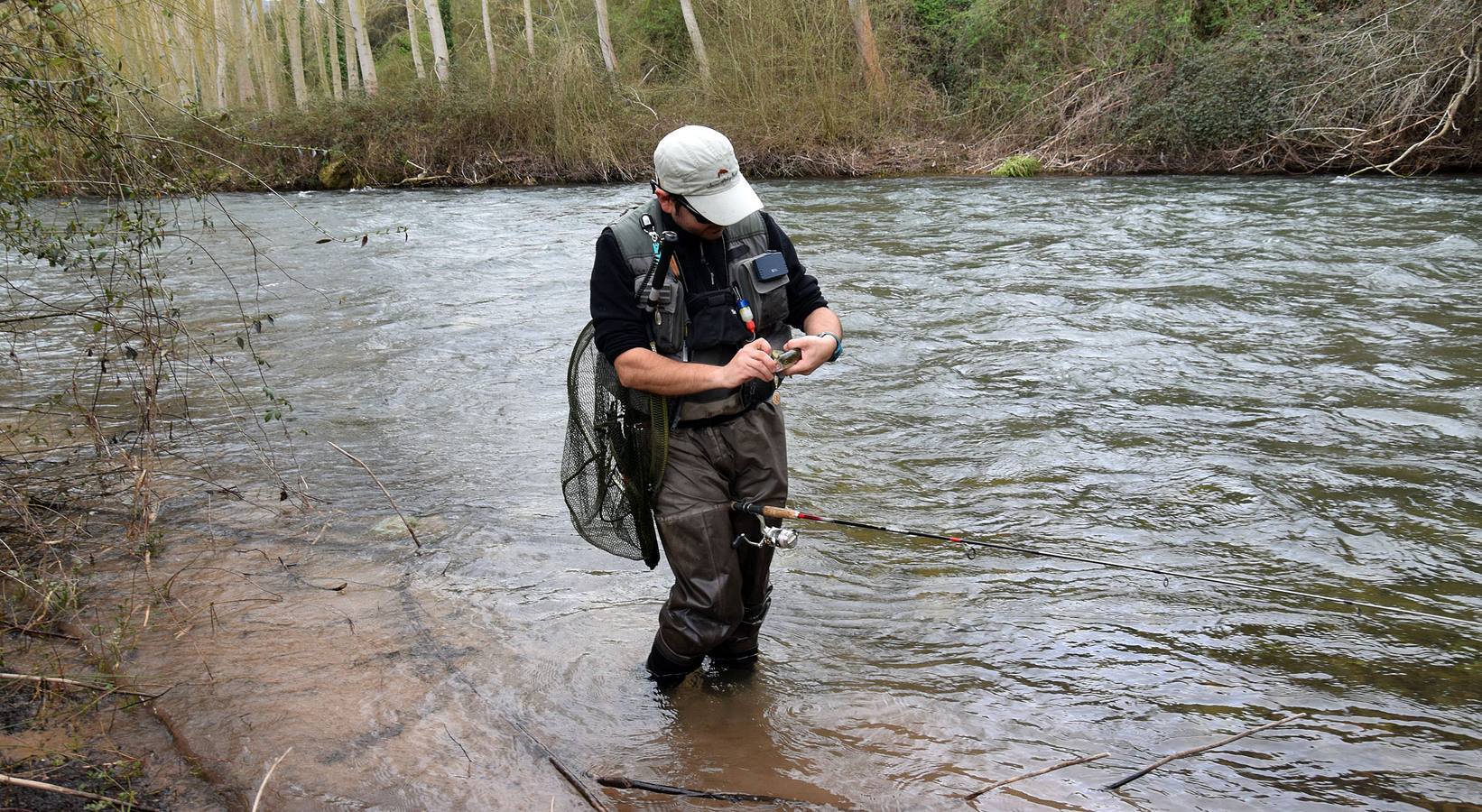 Primera jornada de pesca en La Rioja