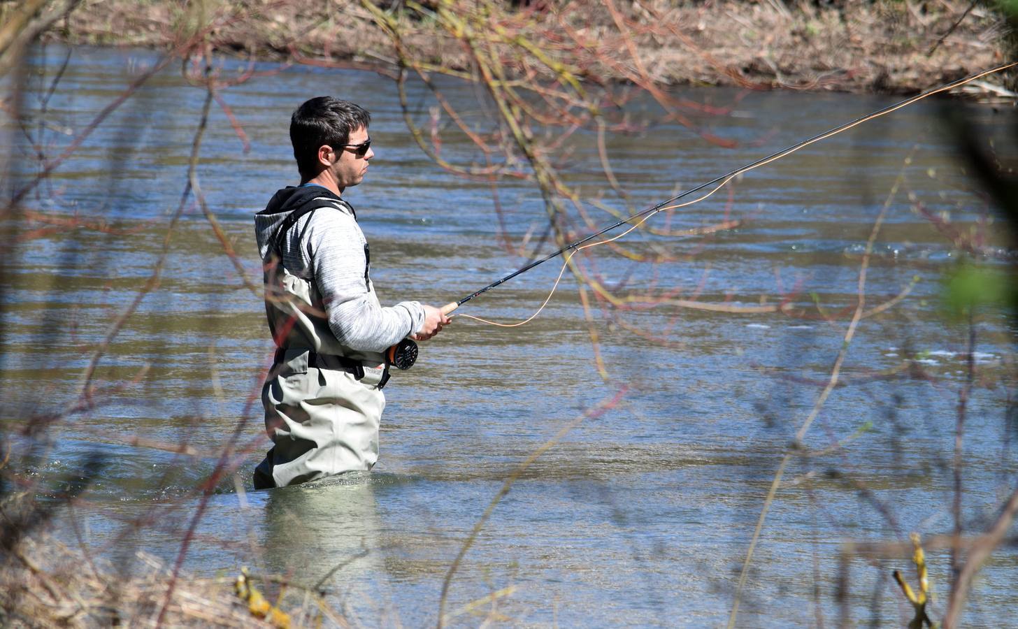 Primera jornada de pesca en La Rioja