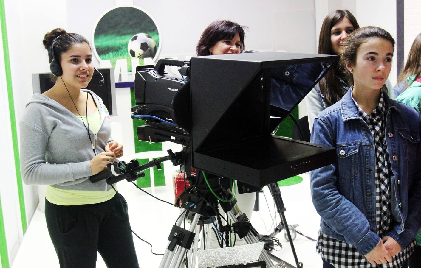 Los alumnos de 2º D de la ESO de Sagasta visitan la multimedia de Diario LA RIOJA
