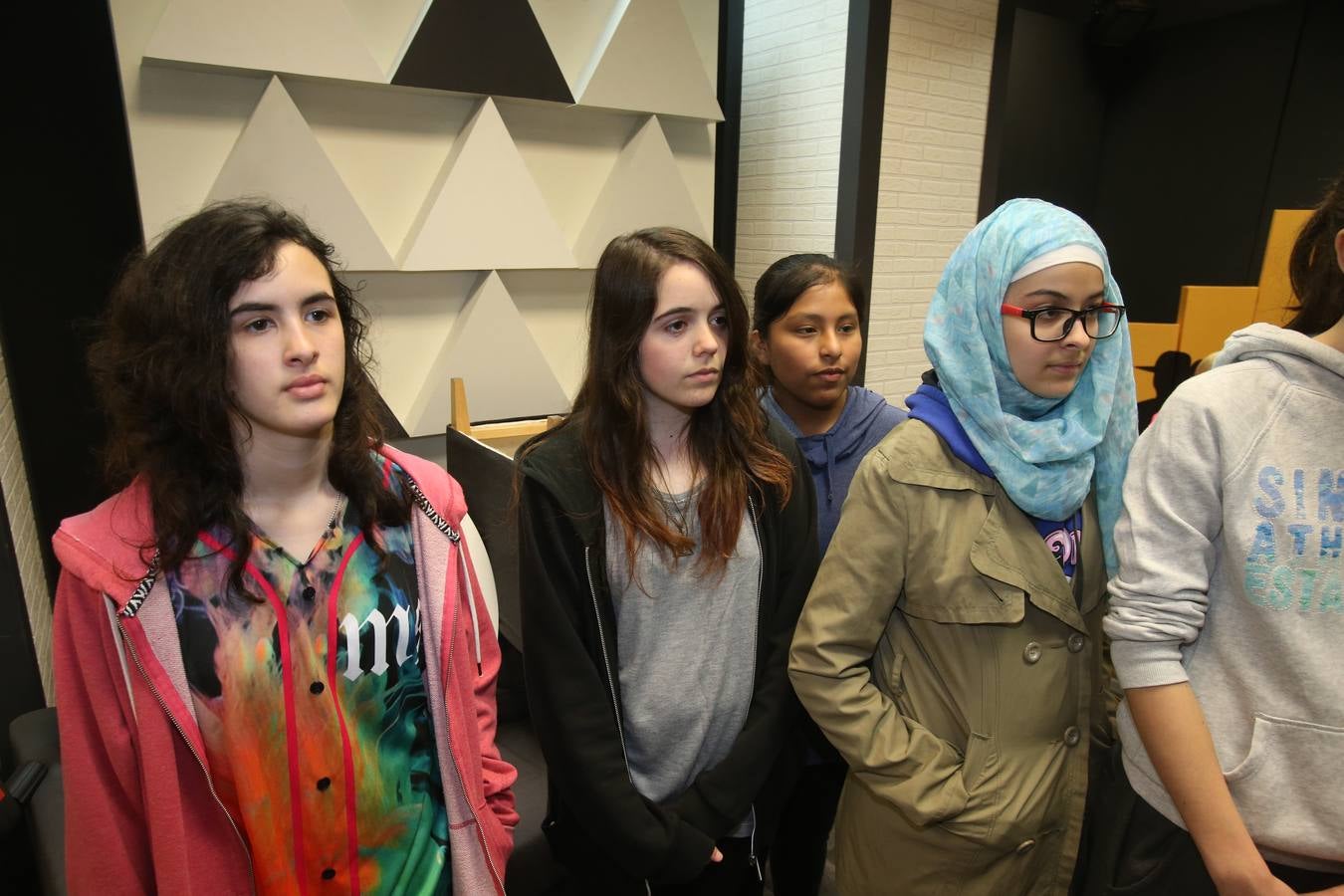 Los alumnos de 2º B de la ESO del Sagasta visitan la multimedia de Diario LA RIOJA