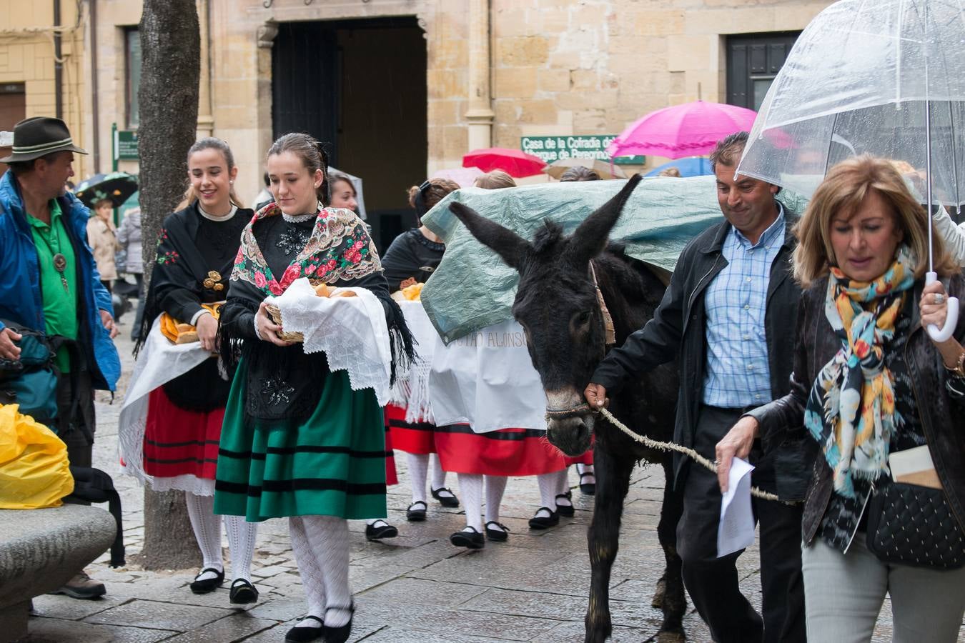 Entrega de molletes en Santo Domingo