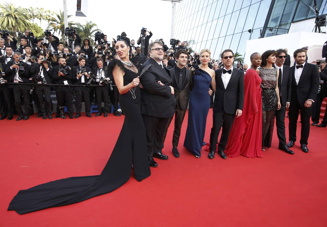 Los miembros del jurado Rossy de Palma, Guillermo del Toro, Xavier Dolan, Sienna Miller, Ethan Coen, Rokia Traore, Sophie Marceau, Joel Coen y Jake Gyllenhaal.