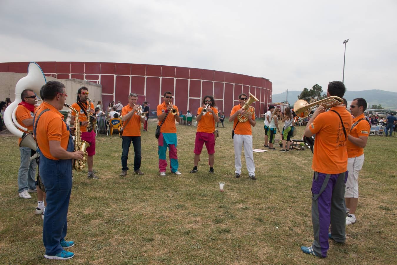 Santo Domingo celebra un concurso de paellas en el penúltimo día de fiestas