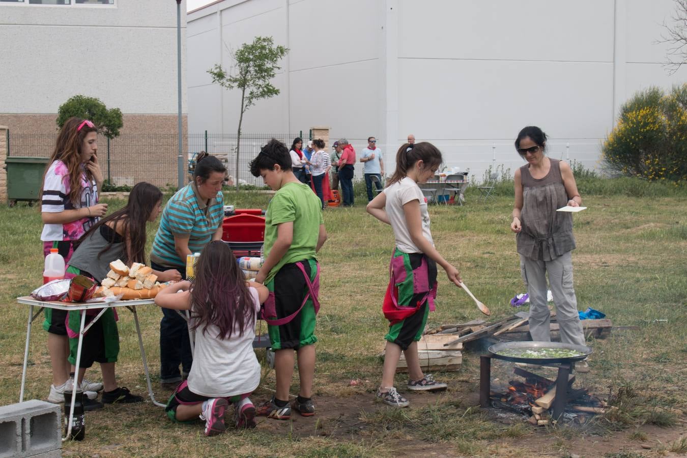 Santo Domingo celebra un concurso de paellas en el penúltimo día de fiestas