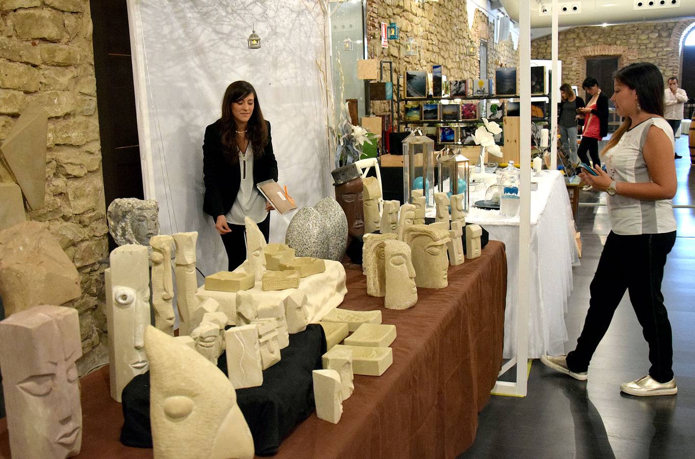 Bodegas Franco Españolas acoge el Mercado del Interiorismo