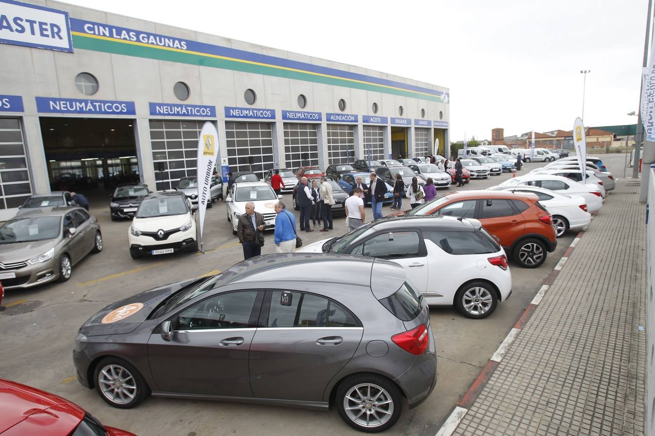 Gran Feria de Vehículos de Ocasión en el recinto de la Gasolinera Las Gaunas