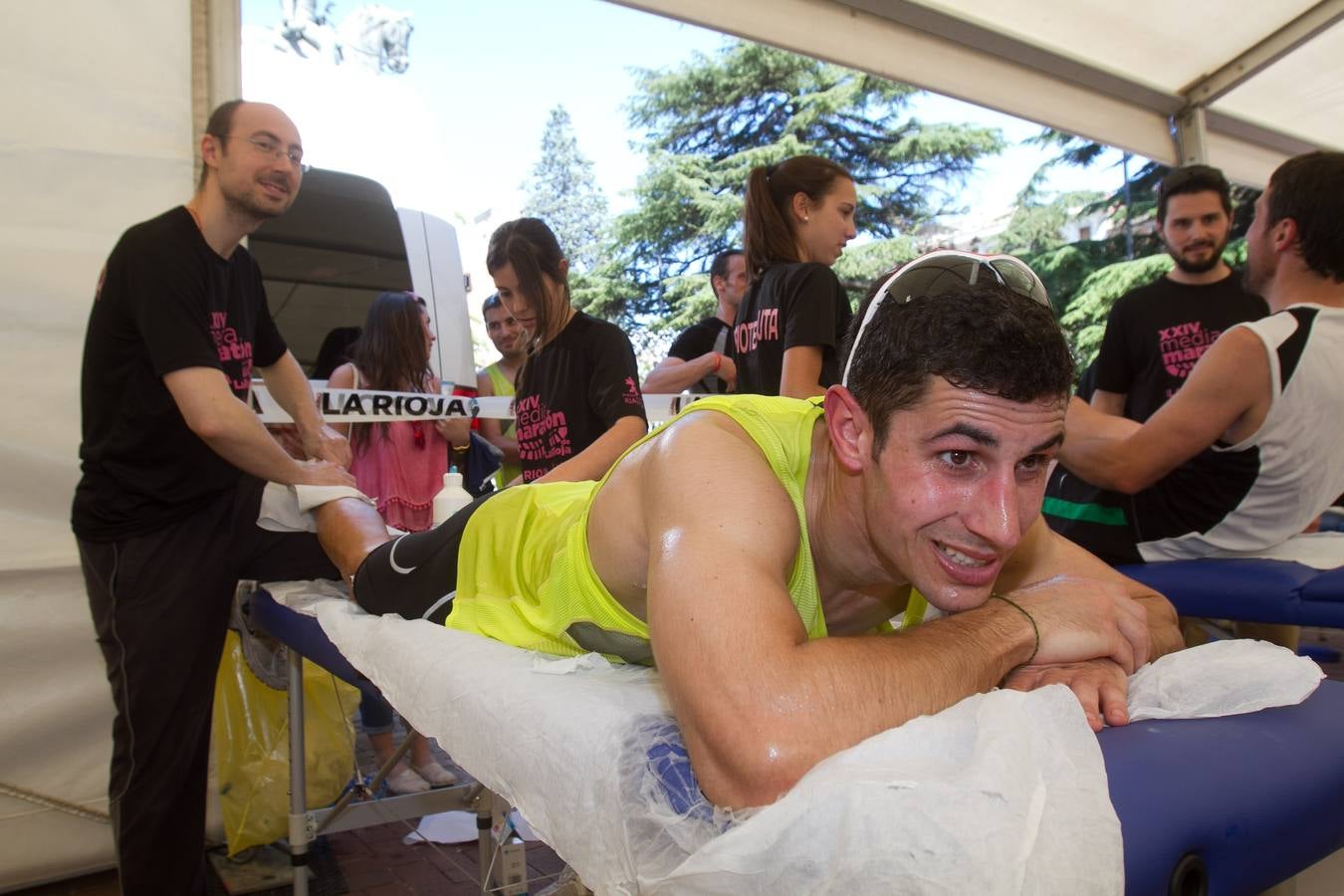 Media Maratón de La Rioja: Masaje y estiramientos