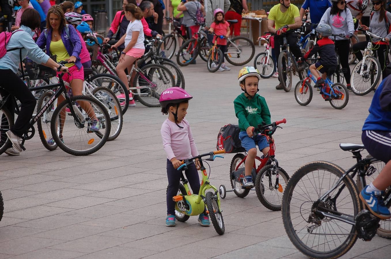 Bicicletada en Baños del Río Tobía