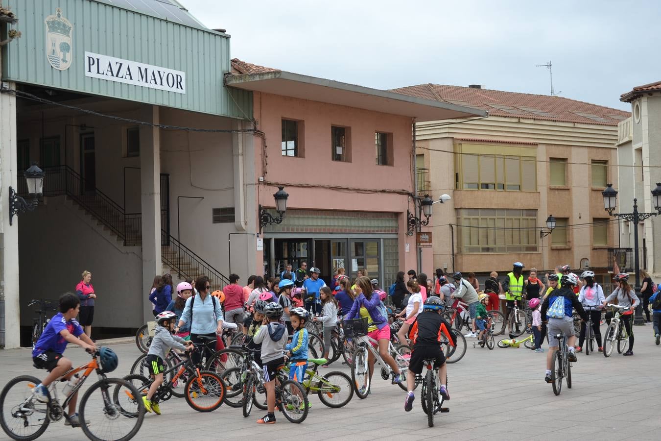 Bicicletada en Baños del Río Tobía