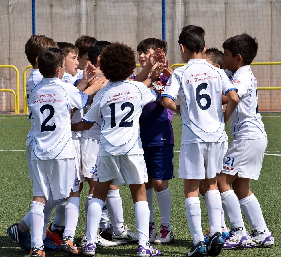 Primera jornada en El Salvador del Torneo de fútbol 8 del Yagüe