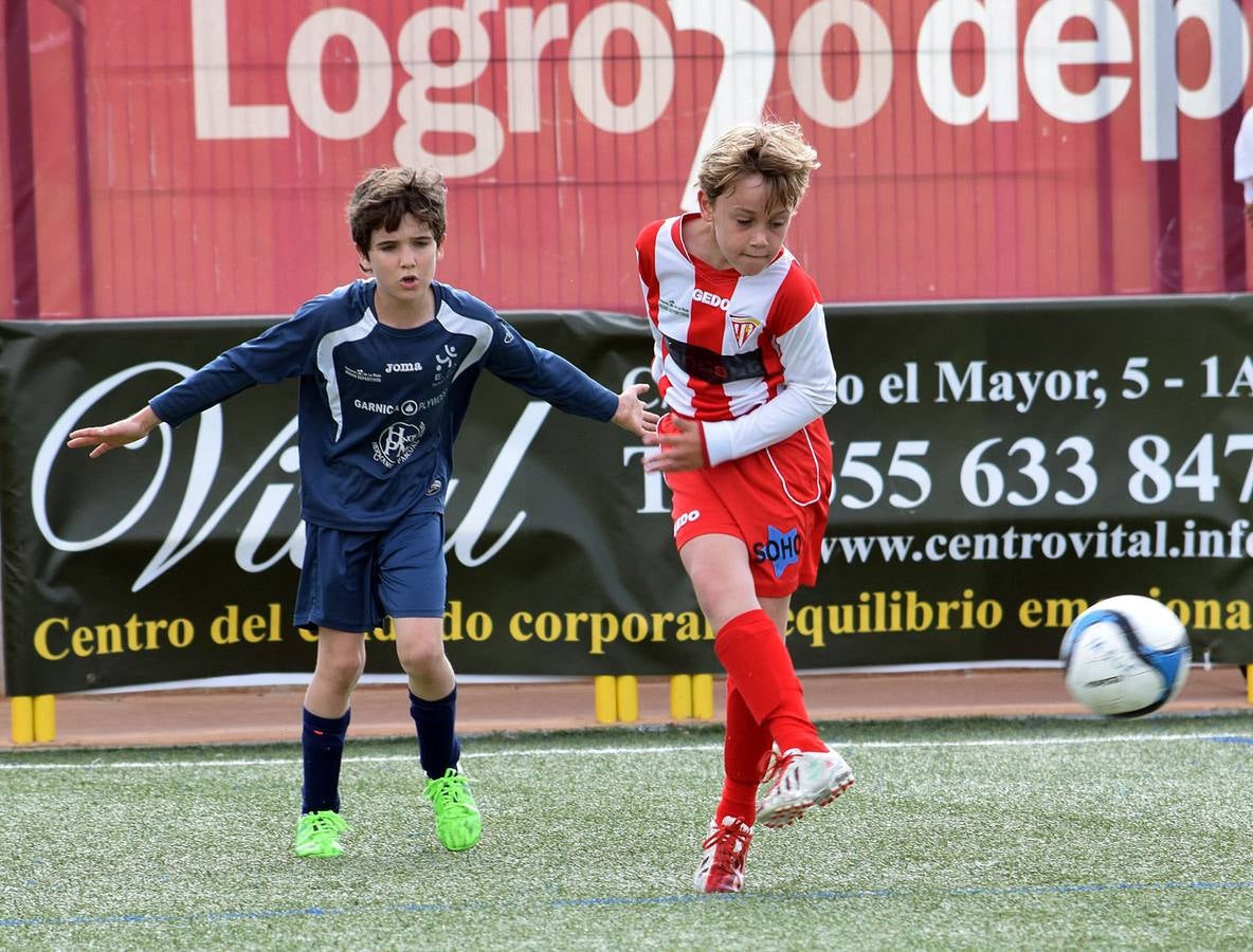 Primera jornada en El Salvador del Torneo de fútbol 8 del Yagüe