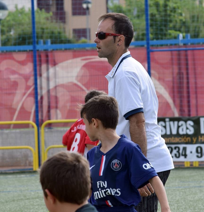 Primera jornada en El Salvador del Torneo de fútbol 8 del Yagüe