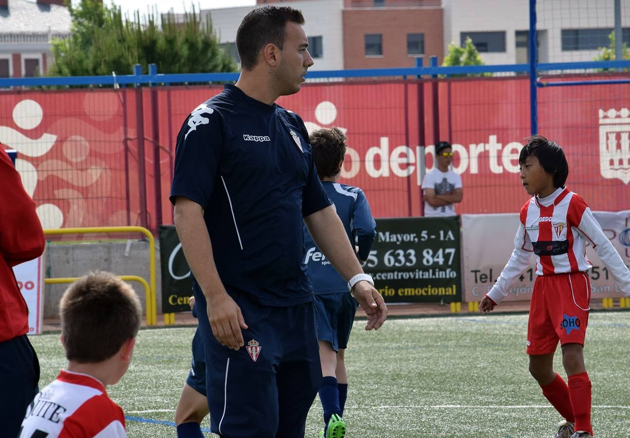 Primera jornada en El Salvador del Torneo de fútbol 8 del Yagüe