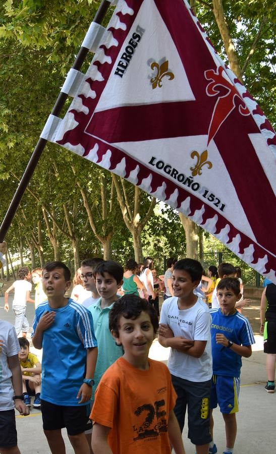 Los alumnos de Las Gaunas reciben la visita de la asociación histórica de recreación &#039;Héroes del Revellín&#039;