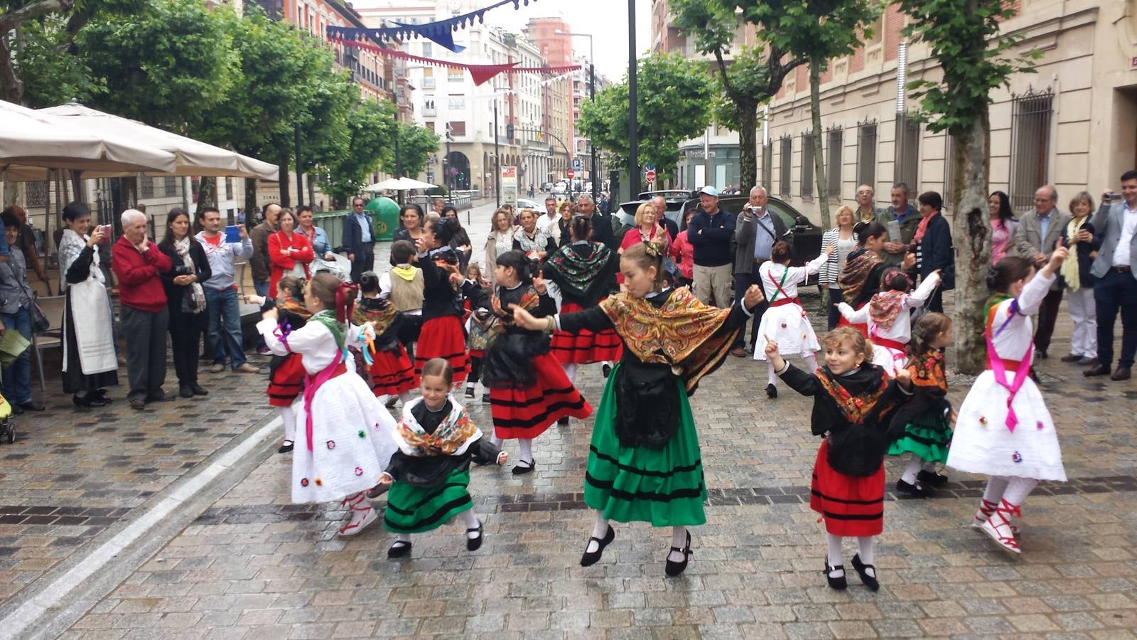 Danzas en Bretón por San Bernabé