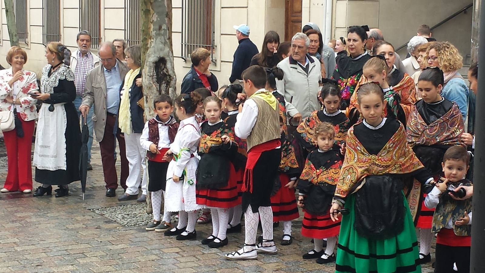 Danzas en Bretón por San Bernabé