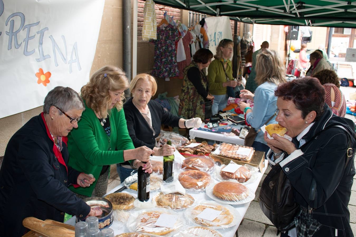 Mercado solidario en Santo Domingo