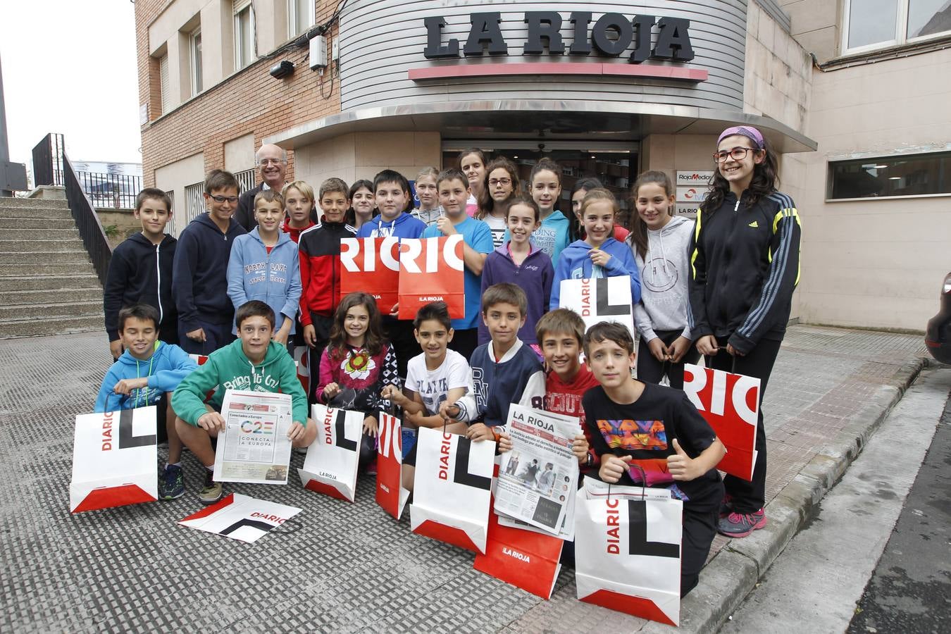 Los alumnos de 6º A del Colegio Las Gaunas de Logroño visita la multimedia de Diario LA RIOJA