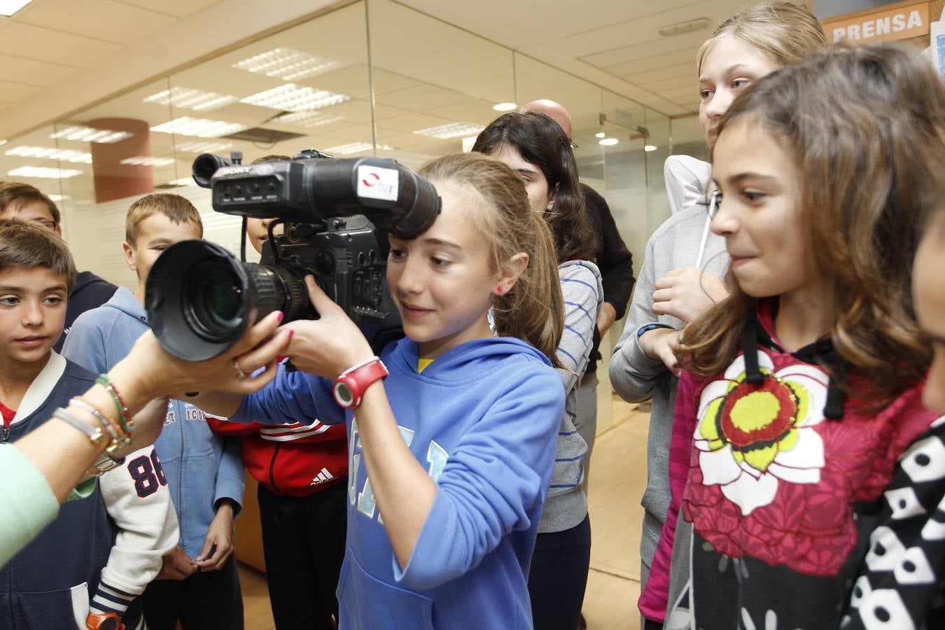 Los alumnos de 6º A del Colegio Las Gaunas de Logroño visita la multimedia de Diario LA RIOJA