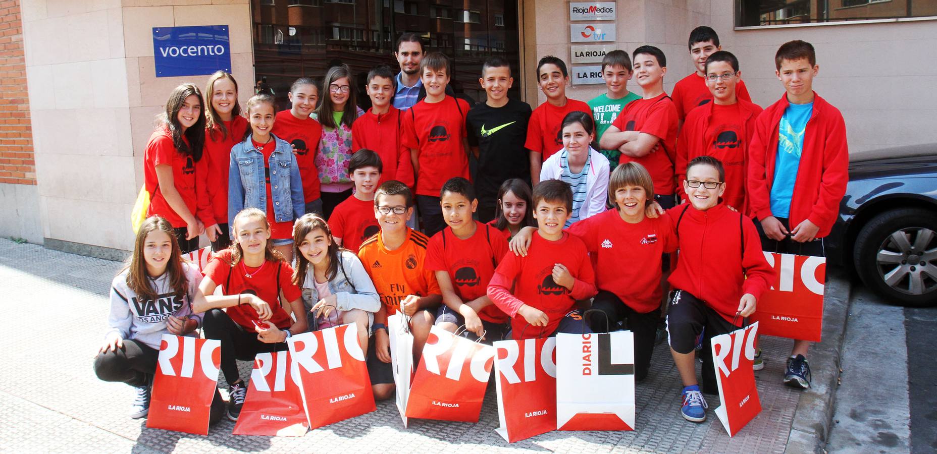 Los alumnos de 6 º C del Colegio Las Gaunas de Logroño visitan la multimedia de Diario LA RIOJA