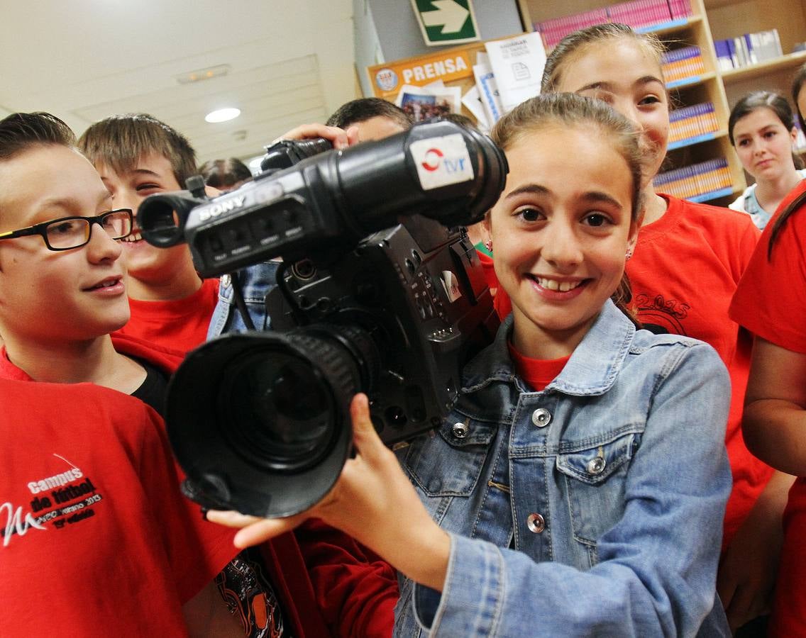 Los alumnos de 6 º C del Colegio Las Gaunas de Logroño visitan la multimedia de Diario LA RIOJA