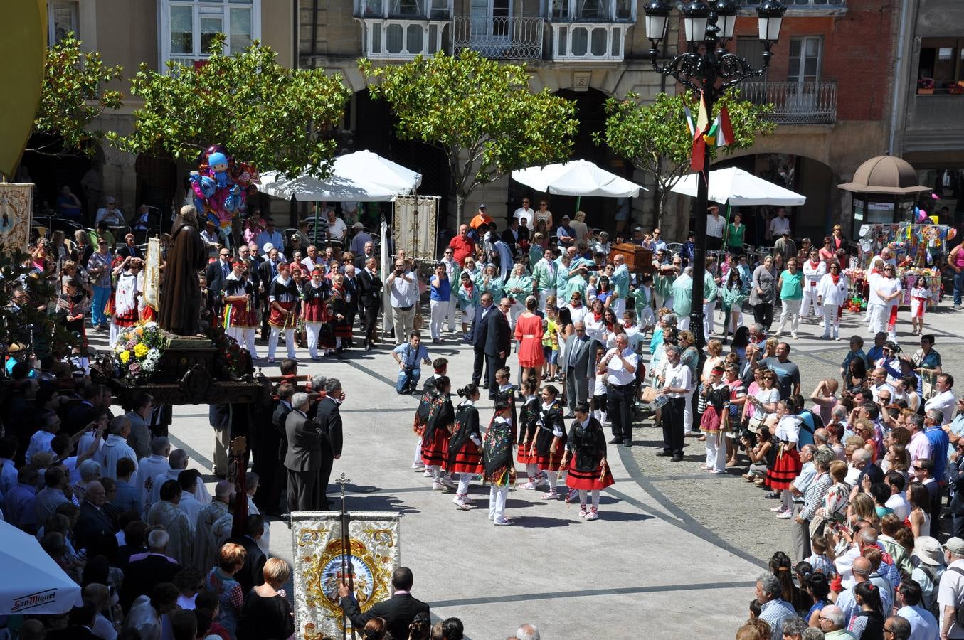 Haro celebra el día grande de sus fiestas de San Felices