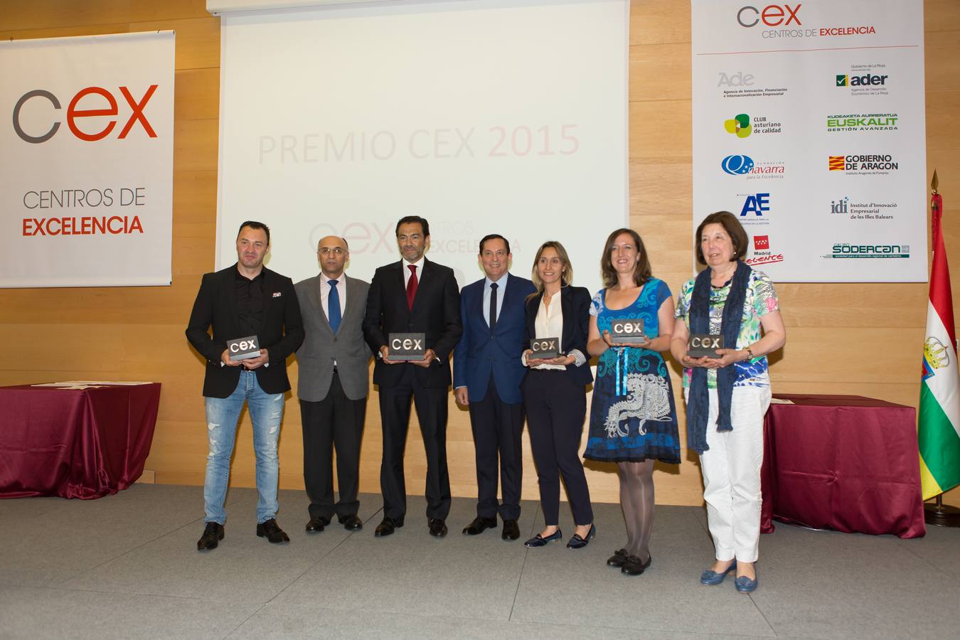 Entrega de premios nacionales CEX en el Riojaforum