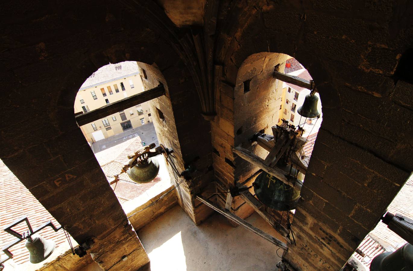 &#039;Alcanza la cima de la torre&#039; de la Iglesia de Santiago el Real en las visitas guiadas