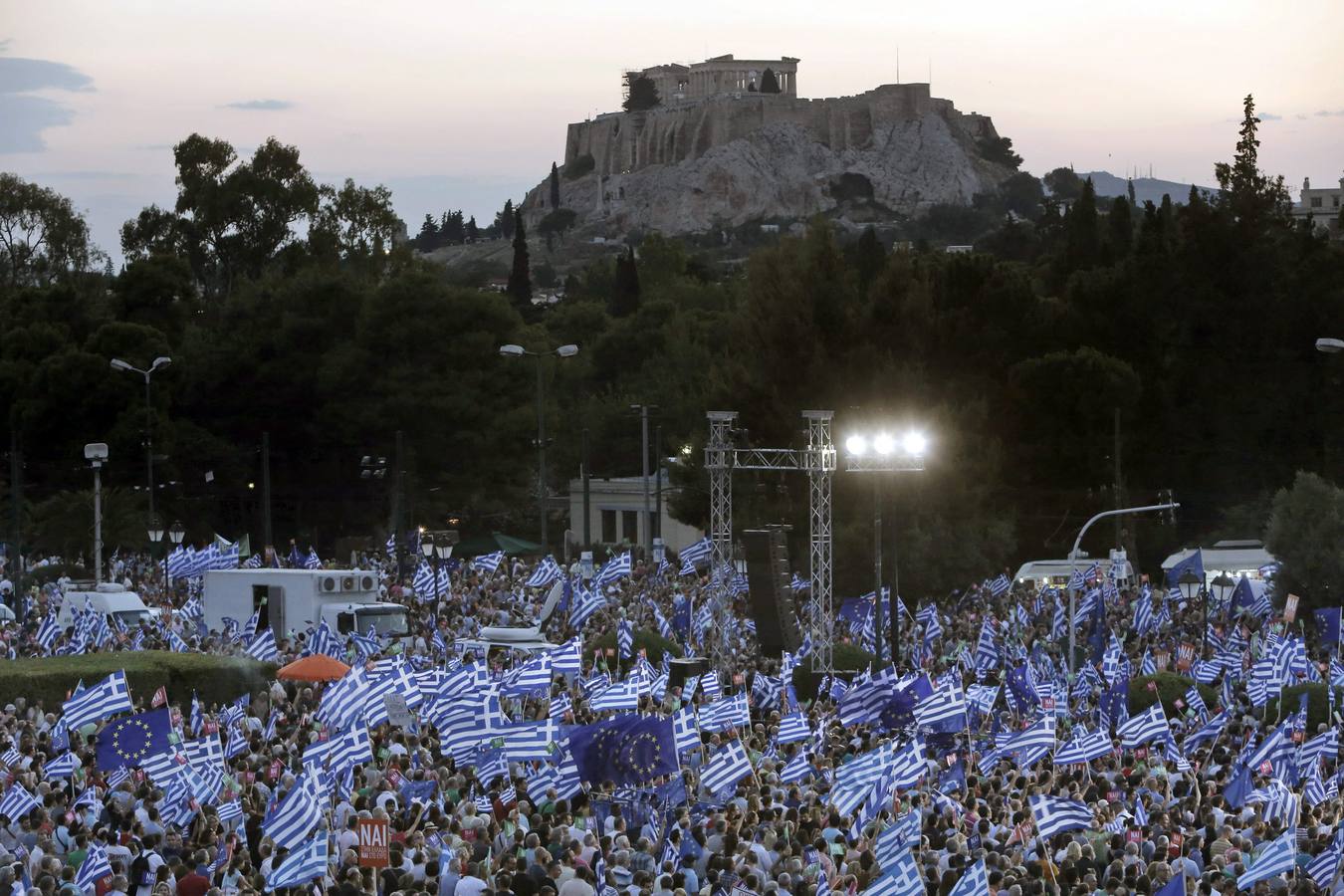 El &#039;sí&#039; y el &#039;no&#039; se juntan en Atenas