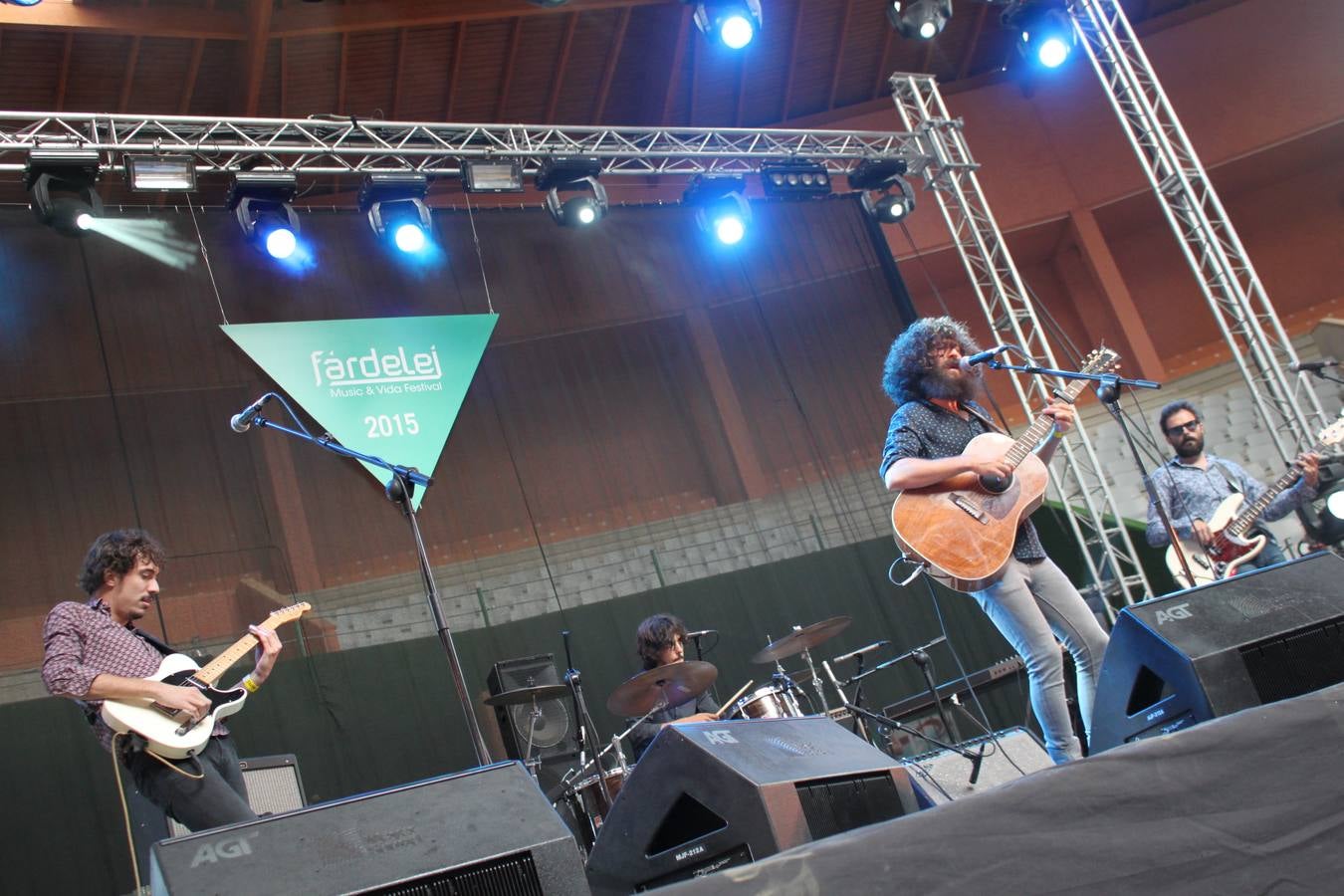 Sidonie y Ángel Stanich triunfan en el Fárdelej