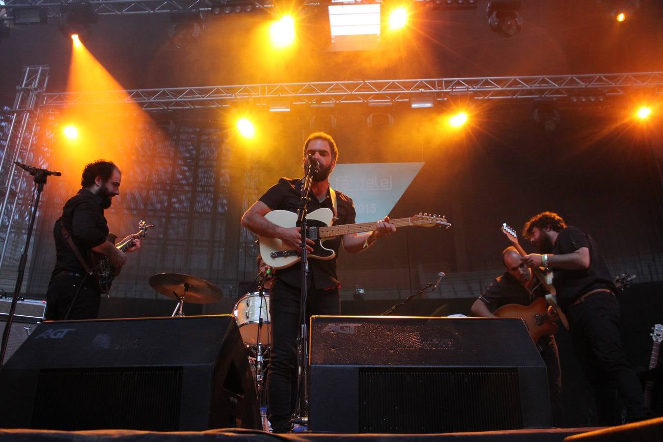 Sidonie y Ángel Stanich triunfan en el Fárdelej