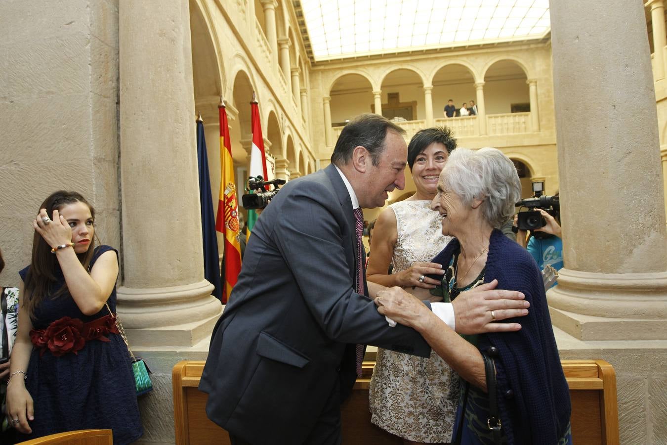 Un día histórico en el Parlamento riojano (II)