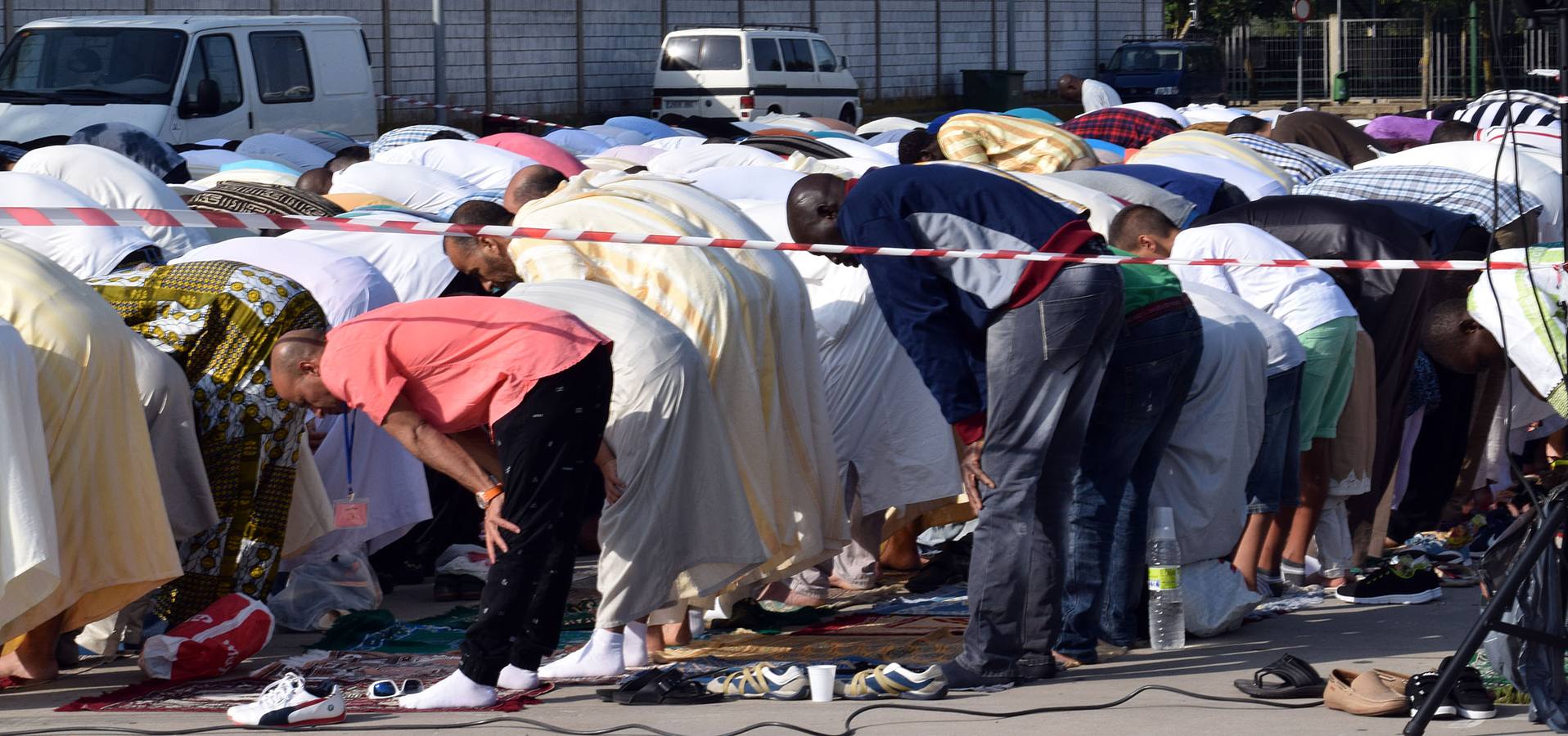 La federación islámica celebra la oración del FITR, final del Ramadán