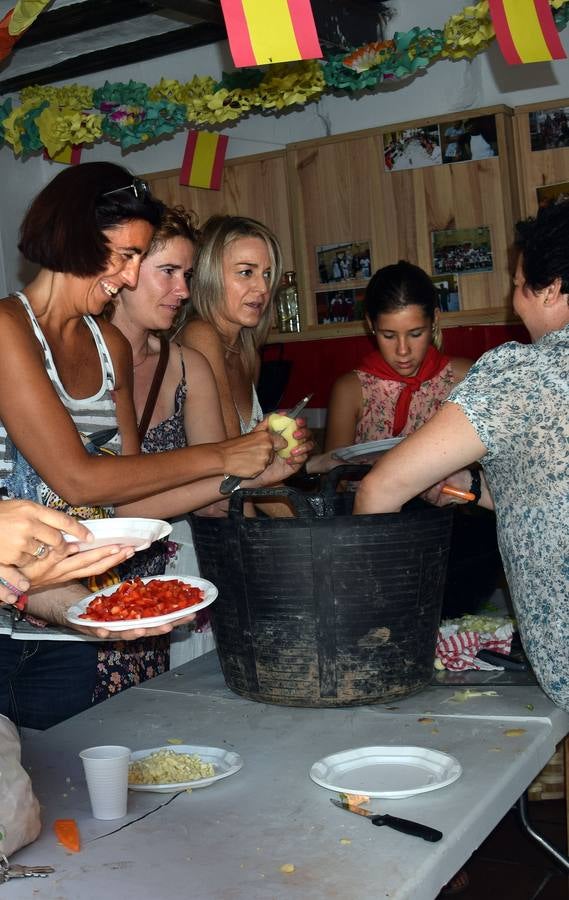 Fiesta de la espuma en El Cortijo