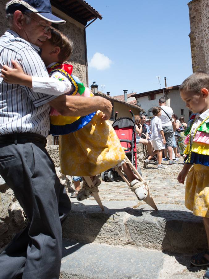 Los danzadores, héroes infantiles