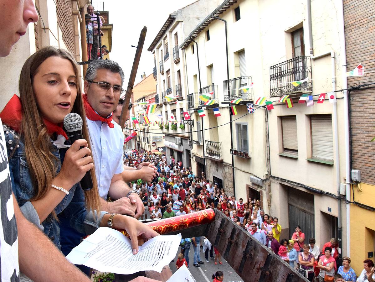 El cohete da inicio a las fiestas de Murillo