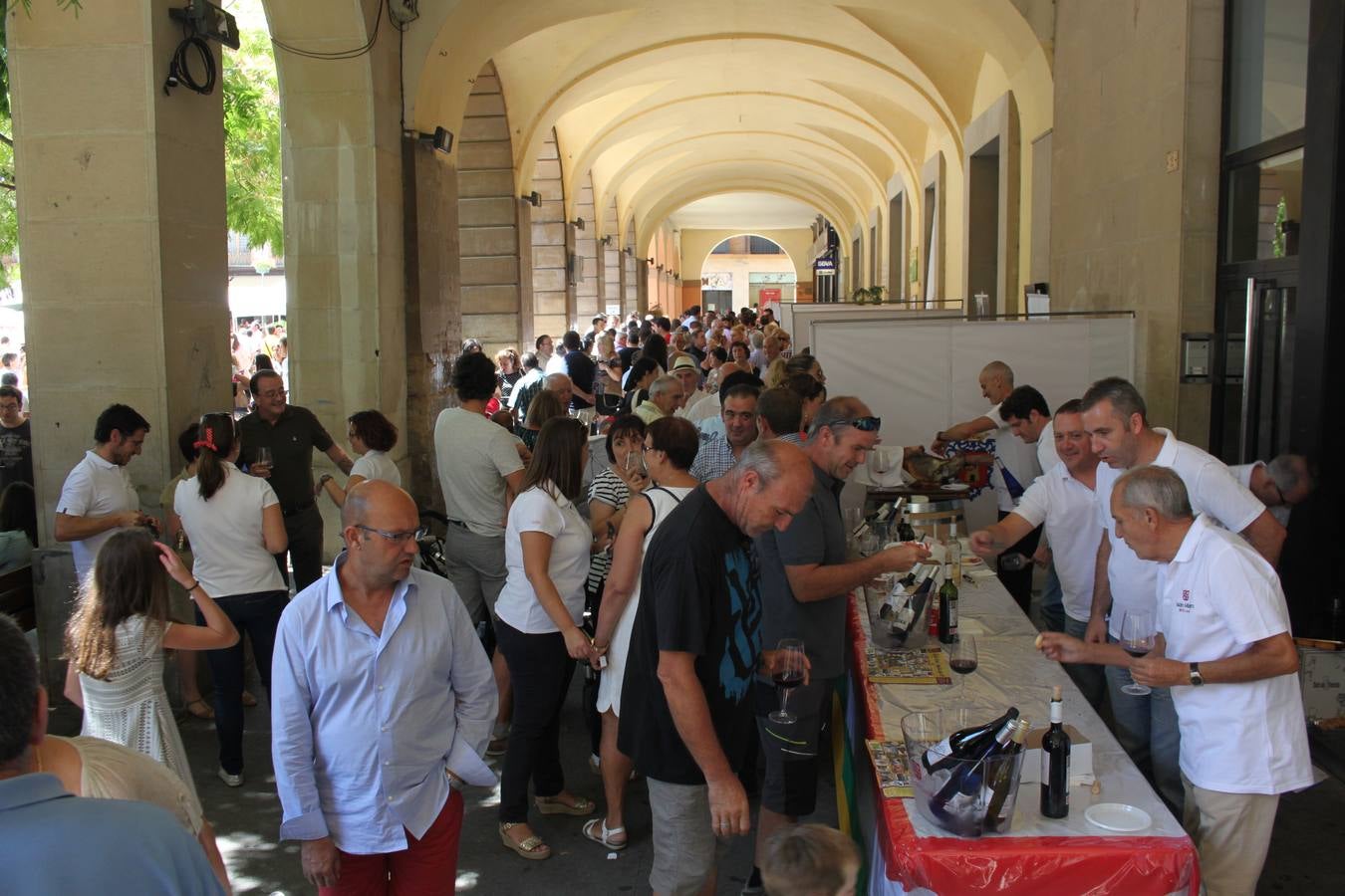 V edición de Bodegas en la calle de Alfaro